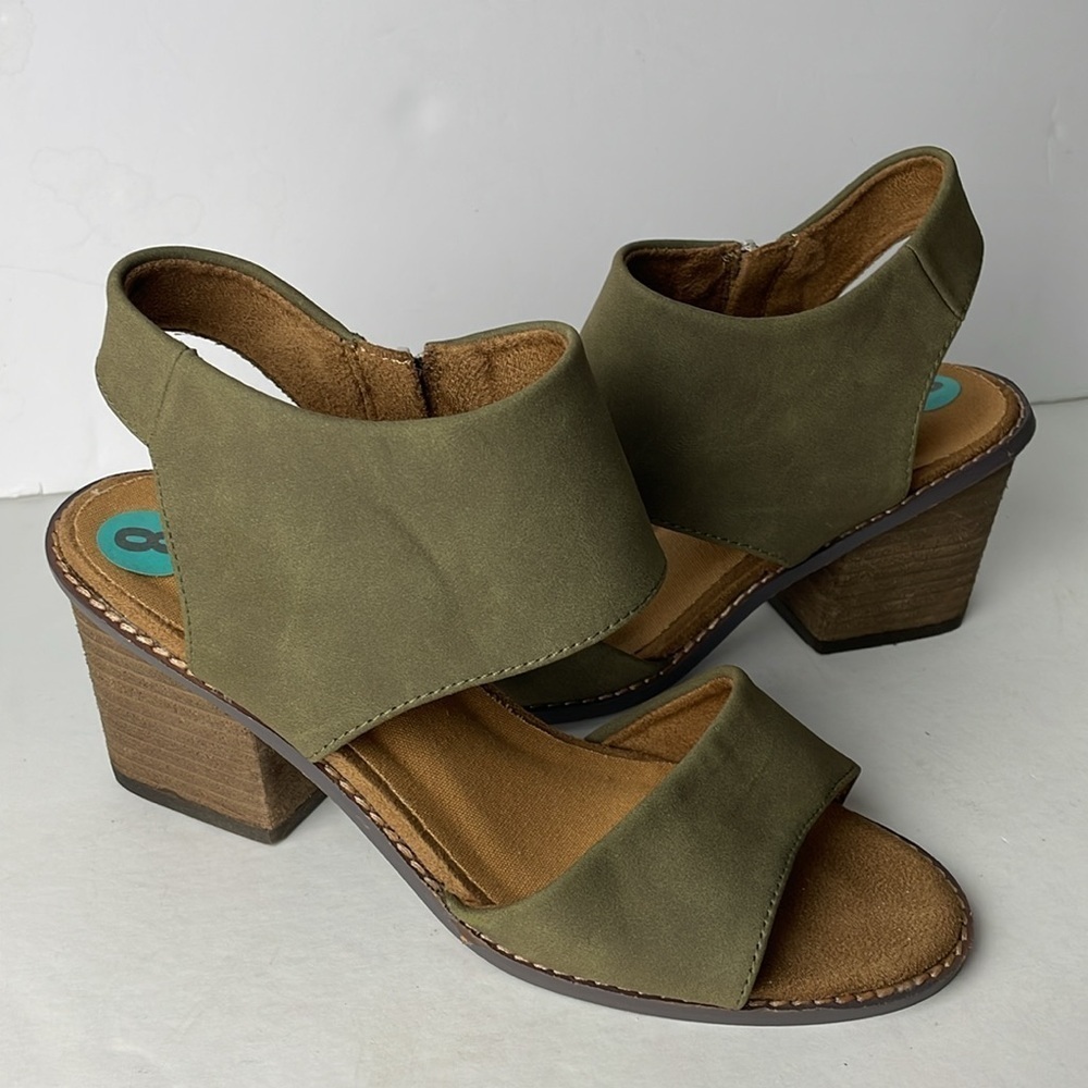 Cushionaire Rosanna Green Heels 8